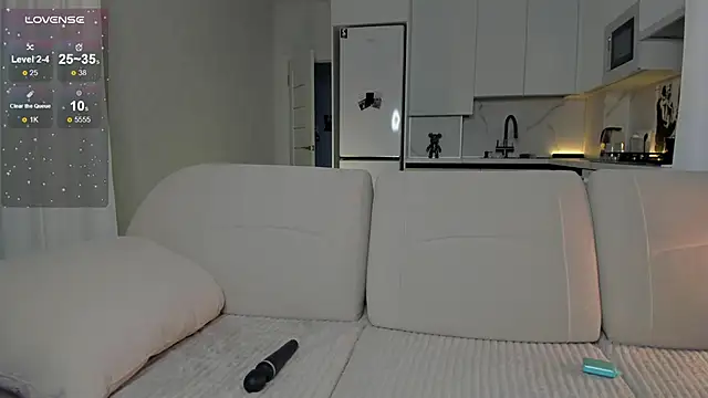 toffeepads1 online show from February 21, 2026, 9:38 pm