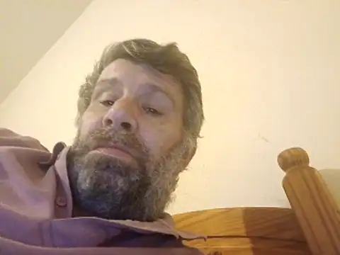 stud2512 online show from February 25, 2026, 11:25 pm