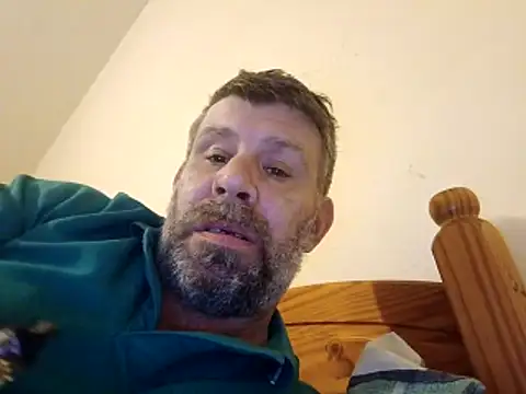 stud2512 online show from March 10, 2026, 10:15 pm