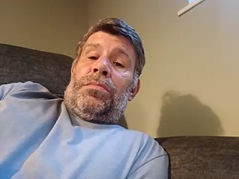Snapshot of stud2512 chatting on July 1, 2026, 7:57 pm stud2512 online show from July 1, 2026, 7:57 pm