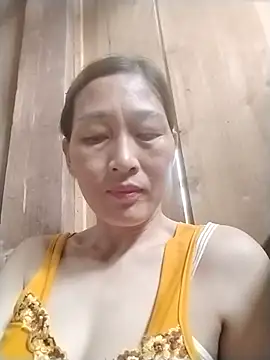 lris-Beauty77 online show from July 13, 2026, 11:29 pm