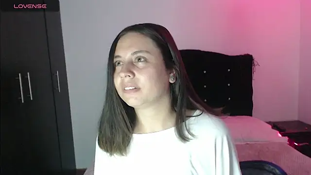 Ana  arms online show from March 26, 2026, 5:07 pm