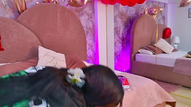 Snapshot of Renata_Love chatting on February 23, 2026, 12:02 pm Renata Love online show from February 23, 2026, 12:02 pm