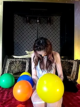 PhoenixStarXO online show from April 4, 2026, 12:53 am