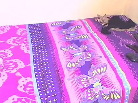 Snapshot of SweetChubbyQueen chatting on February 25, 2026, 5:06 am SweetChubbyQueen online show from February 25, 2026, 5:06 am