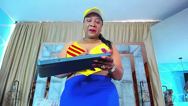 sharon noa online show from June 11, 2026, 2:26 pm