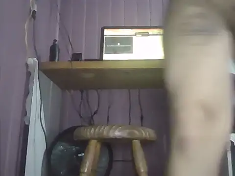 Snapshot of sweetycastanie chatting on March 21, 2026, 8:19 am sweetycastanie online show from March 21, 2026, 8:19 am