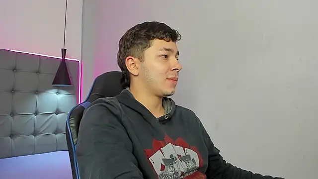 Snapshot of Julian_Smith21 chatting on February 26, 2026, 12:26 pm Julian Smith21 online show from February 26, 2026, 12:26 pm