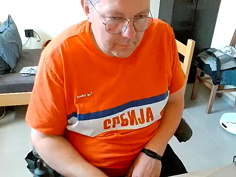 Snapshot of pozitiva000 chatting on June 28, 2026, 10:43 am pozitiva000 online show from June 28, 2026, 10:43 am