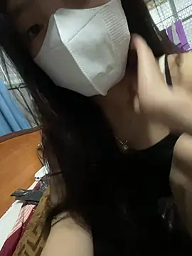 Rio-cute online show from May 18, 2026, 6:14 pm