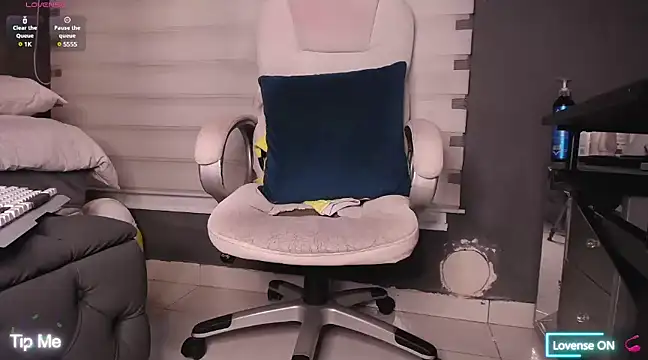 dirty 27cms online show from March 14, 2025, 7:12 pm