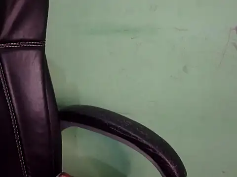 cute momo love online show from March 30, 2026, 5:41 am