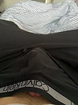 Snapshot of Vireontr1 chatting on February 25, 2026, 7:29 am Vireontr1 online show from February 25, 2026, 7:29 am