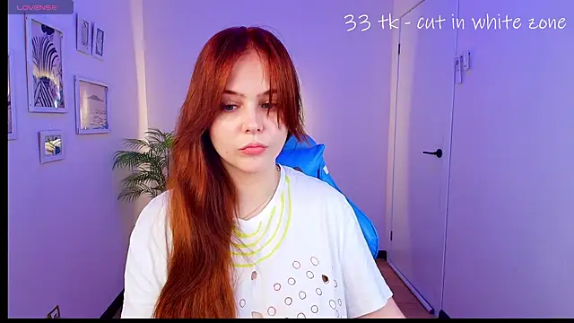 Elle Funning online show from June 7, 2026, 4:00 pm