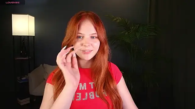 Elle Funning online show from July 29, 2026, 7:12 pm