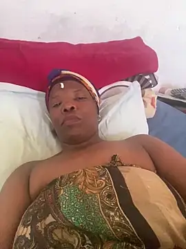 Snapshot of SweetPearl007 chatting on February 26, 2026, 7:18 am SweetPearl007 online show from February 26, 2026, 7:18 am