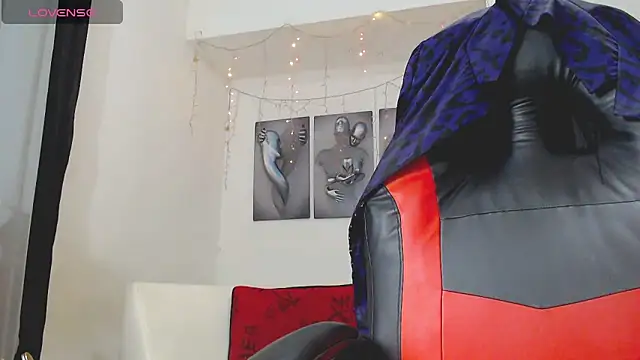 FranchescaSexy1 online show from May 27, 2026, 1:02 am