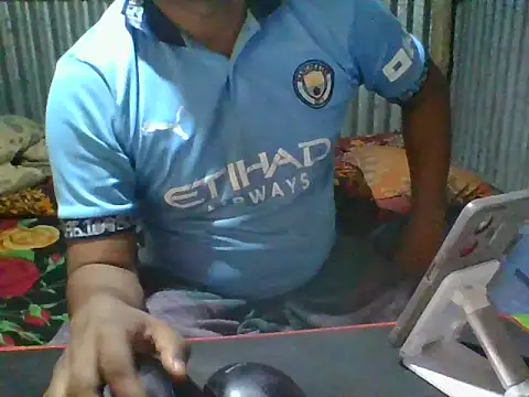 Snapshot of BestDick2910 chatting on February 26, 2026, 5:28 am BestDick2910 online show from February 26, 2026, 5:28 am