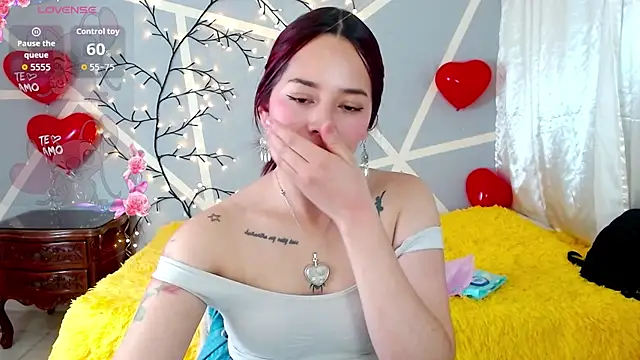 Snapshot of Liore_Vance chatting on February 22, 2026, 11:25 pm Liore Vance online show from February 22, 2026, 11:25 pm