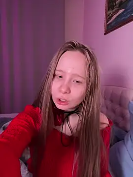 cutefoxieee online show from May 3, 2026, 6:14 pm