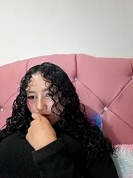 Snapshot of keylatiff chatting on February 23, 2026, 10:18 pm keylatiff online show from February 23, 2026, 10:18 pm