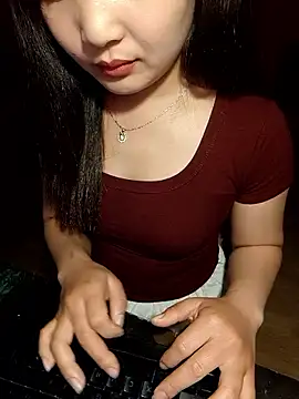 Snapshot of Myna5790 chatting on February 26, 2026, 11:42 am Myna5790 online show from February 26, 2026, 11:42 am