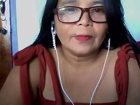 Flowerblossom123 online show from May 8, 2026, 5:24 am