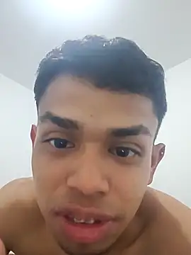 Lluviadeorohd online show from February 27, 2026, 3:28 am