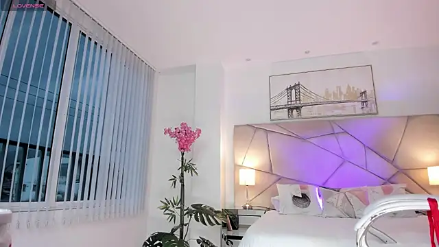 Snapshot of michelle_Delacour chatting on March 2, 2026, 9:43 pm michelle Delacour online show from March 2, 2026, 9:43 pm