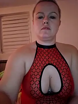 vicky star online show from April 6, 2026, 11:05 pm