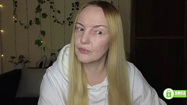 Snapshot of Bella_soulmate chatting on February 24, 2026, 6:22 am Bella soulmate online show from February 24, 2026, 6:22 am