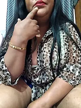 Moonae online show from March 13, 2026, 9:05 am