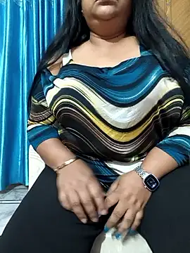 Moonae online show from March 28, 2026, 12:27 pm