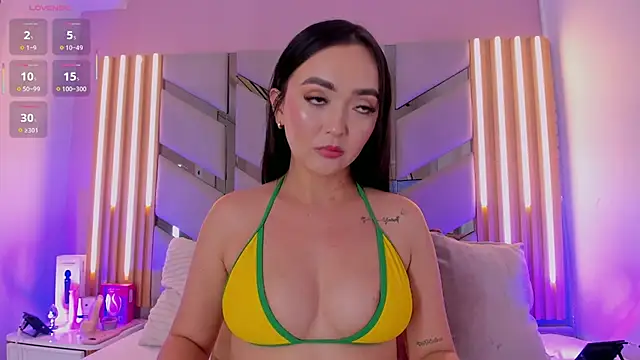 Samantha-Pardo online show from May 16, 2026, 8:07 pm