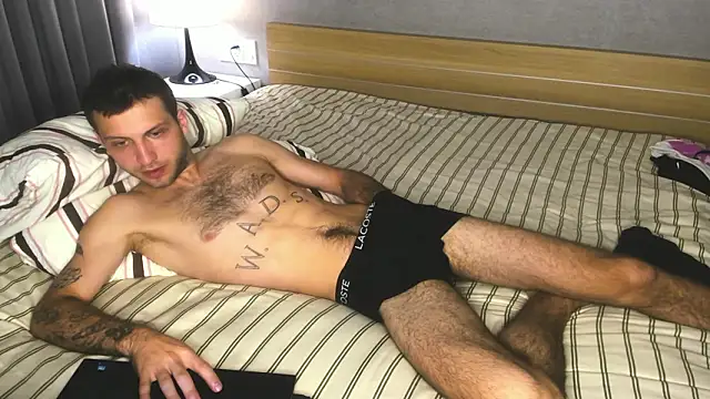 Snapshot of DarkRogue19 chatting on February 28, 2026, 5:36 pm DarkRogue19 online show from February 28, 2026, 5:36 pm