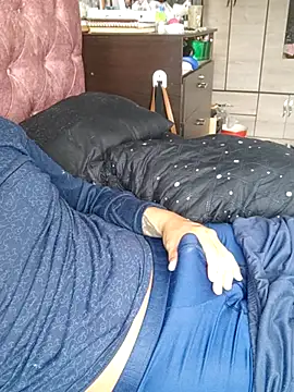 Andcas041 online show from April 24, 2026, 3:58 pm