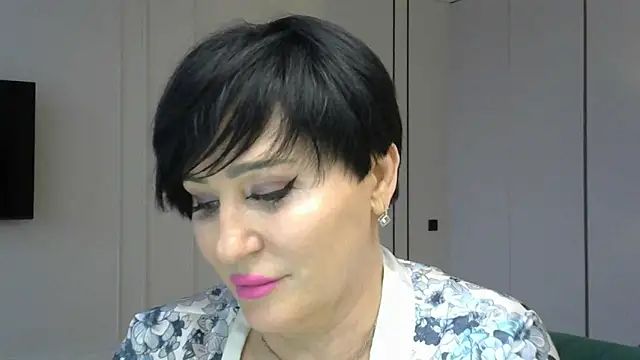 Kleotempt online show from May 16, 2026, 12:29 am