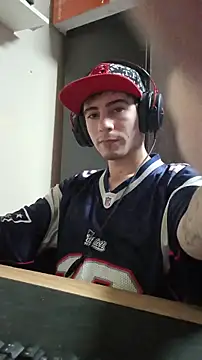 Snapshot of highonbwc chatting on February 28, 2026, 12:44 am highonbwc online show from February 28, 2026, 12:44 am