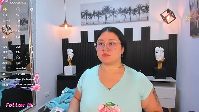 sienna cavalli online show from April 18, 2026, 1:15 pm