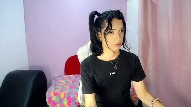 Snapshot of Larry_craft chatting on March 11, 2026, 8:48 pm Larry craft online show from March 11, 2026, 8:48 pm