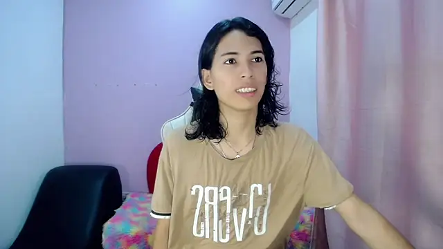 Snapshot of Larry_craft chatting on March 27, 2026, 8:19 pm Larry craft online show from March 27, 2026, 8:19 pm