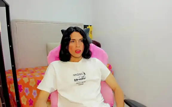 Snapshot of Larry_craft chatting on April 4, 2026, 9:07 am Larry craft online show from April 4, 2026, 9:07 am