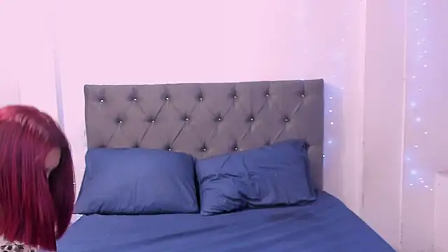 violeta blaze1 online show from March 11, 2026, 9:59 am