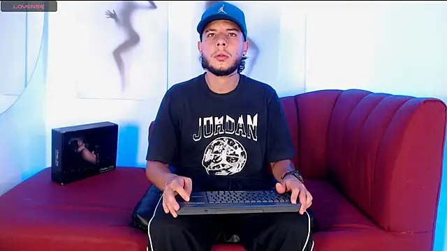 luxesmith online show from April 7, 2026, 11:37 pm