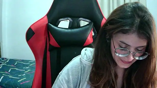 Snapshot of Sparkyvape chatting on February 27, 2026, 8:42 pm Sparkyvape online show from February 27, 2026, 8:42 pm