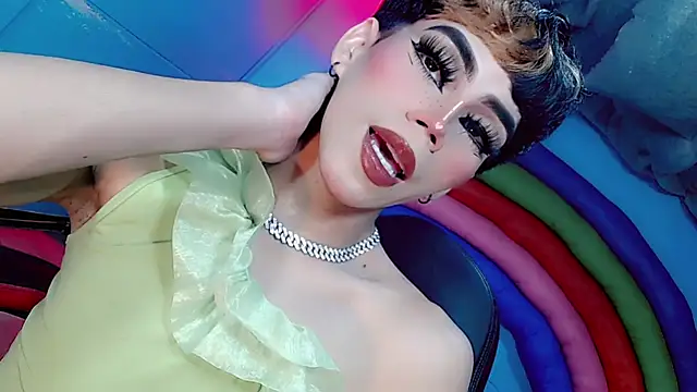Gema Jones  online show from July 16, 2026, 7:42 pm