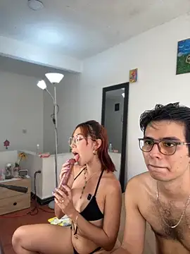 Mia-Valeria- online show from May 9, 2026, 10:15 pm