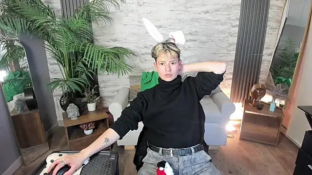 RedHood 1 online show from March 26, 2026, 5:13 am