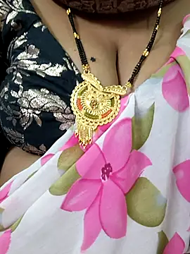 Snapshot of Sofiaa_09 chatting on March 1, 2026, 5:15 pm Sofiaa 09 online show from March 1, 2026, 5:15 pm