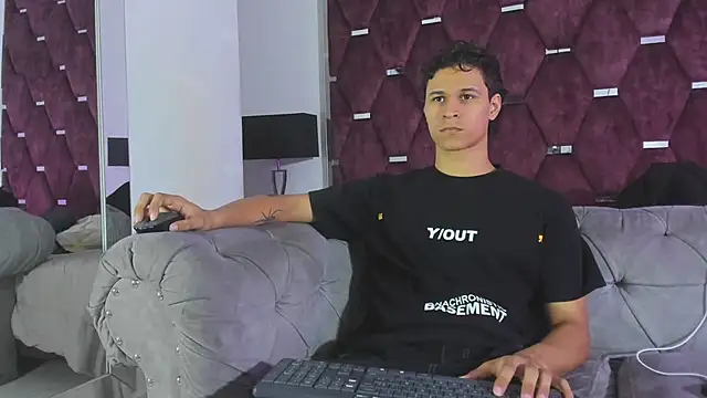 TonyBenedetti online show from June 13, 2026, 9:24 pm